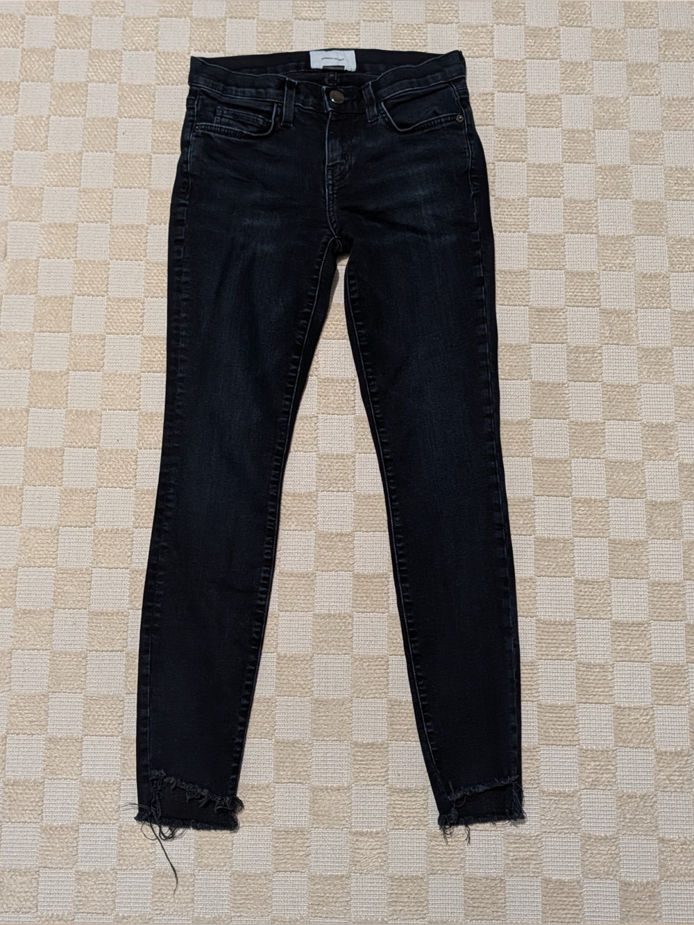 Current/Elliott dark wash low rise skinny jeans with raw hem Size 26"